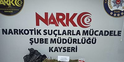 SON GELİŞME Yolcu otobüsüne uyuşturucu operasyonu: 2 kilo kubar esrar ele geçirildi