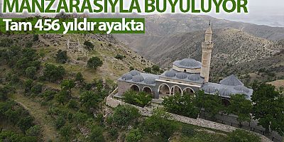 Tam 456 yıllık, muhteşem manzarası ile dikkat çekiyor