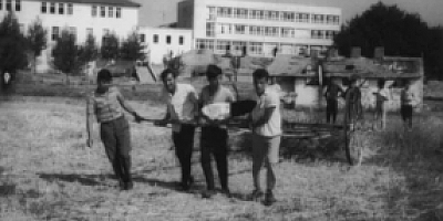 Tarihi okul çürüyor