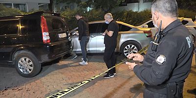 Tartıştığı kadın ve arkadaşını vurup kaçtı