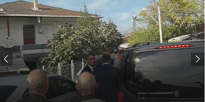 Taziyeye gelen vali ile belediye başkanını kovdular