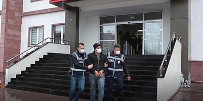 Temizlikçi kılığına giren firari kaçmak üzereyken yakayı ele verdi