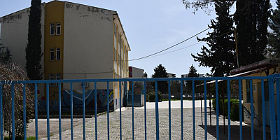 Teras katında çıkan yangın korkuttu