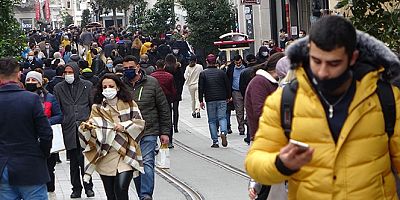 Türkiye'de son 24 saatte 30.021 koronavirüs vakası tespit edildi