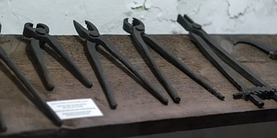 ‘Türklerin tırnakları çekildi’