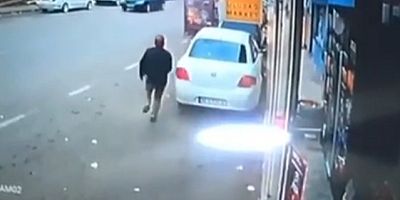 Uçan dolap...Fırtına Bursa'da herşeyi uçurdu