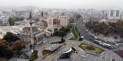 Vatandaşlar kısıtlamayı yanlış anladı, meydan boş kaldı