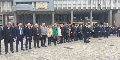 Zonguldak'ta Öğretmenler Günü törenle kutlandı