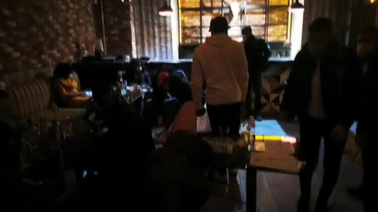 'Tadilattayız' yazan kafeye şok baskın!