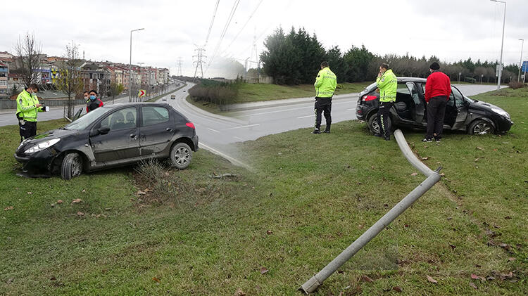 Takla atan otomobilden yara almadan kurtuldu!