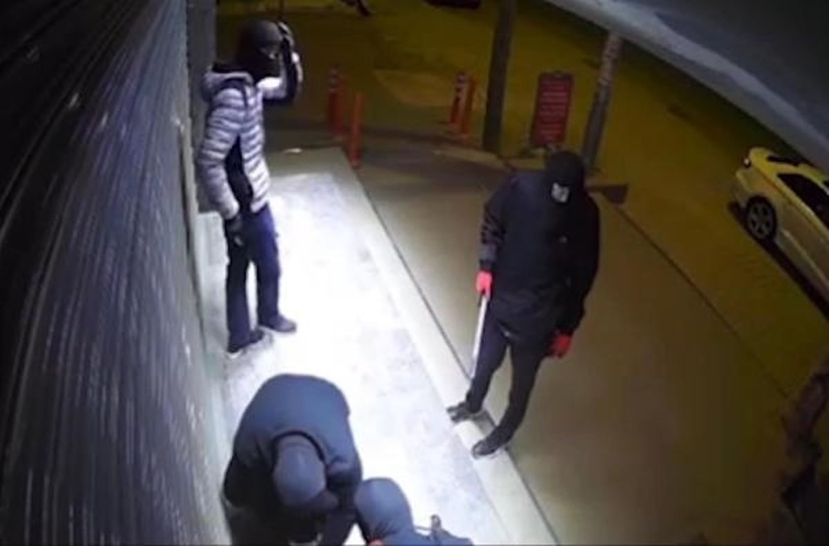 Tekirdağ polisi, 2 denemesinde de başarısız olan kar maskeli hırsızları arıyor