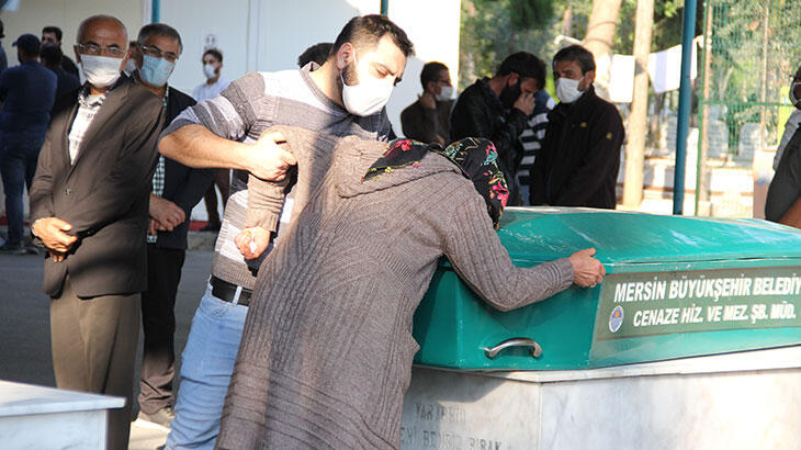 Tekne faciası kurbanları Mersin’de toprağa verildi