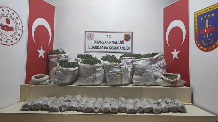 Terör örgütüne 'Eren Abluka' darbesi! 65 ayrı noktaya operasyon