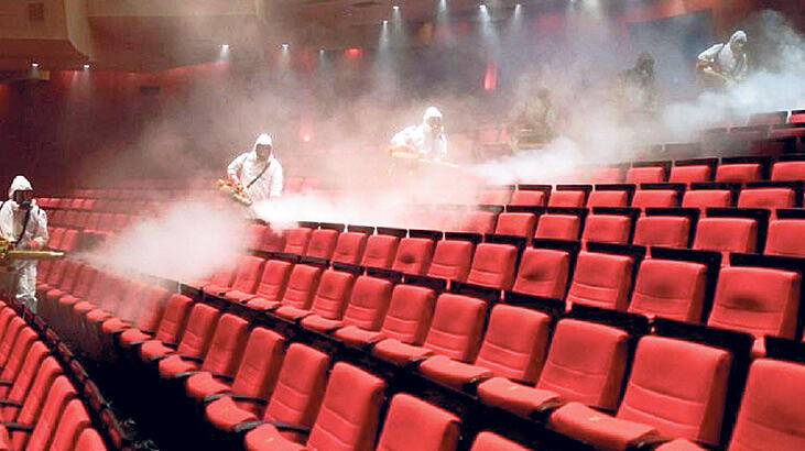 Tiyatro sanatçıları da isyan etti: 18 aydır biz de çalışmıyoruz