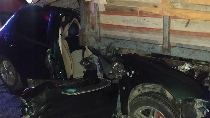Tokat'ta feci kaza! Traktöre çarpan otomobilin sürücüsü öldü