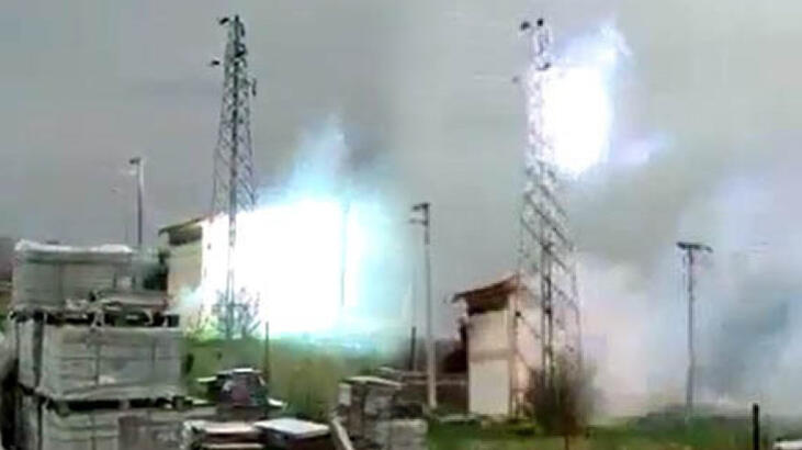 Trafo patladı, 2 ilçe elektriksiz kaldı! Patlama anı kamerada