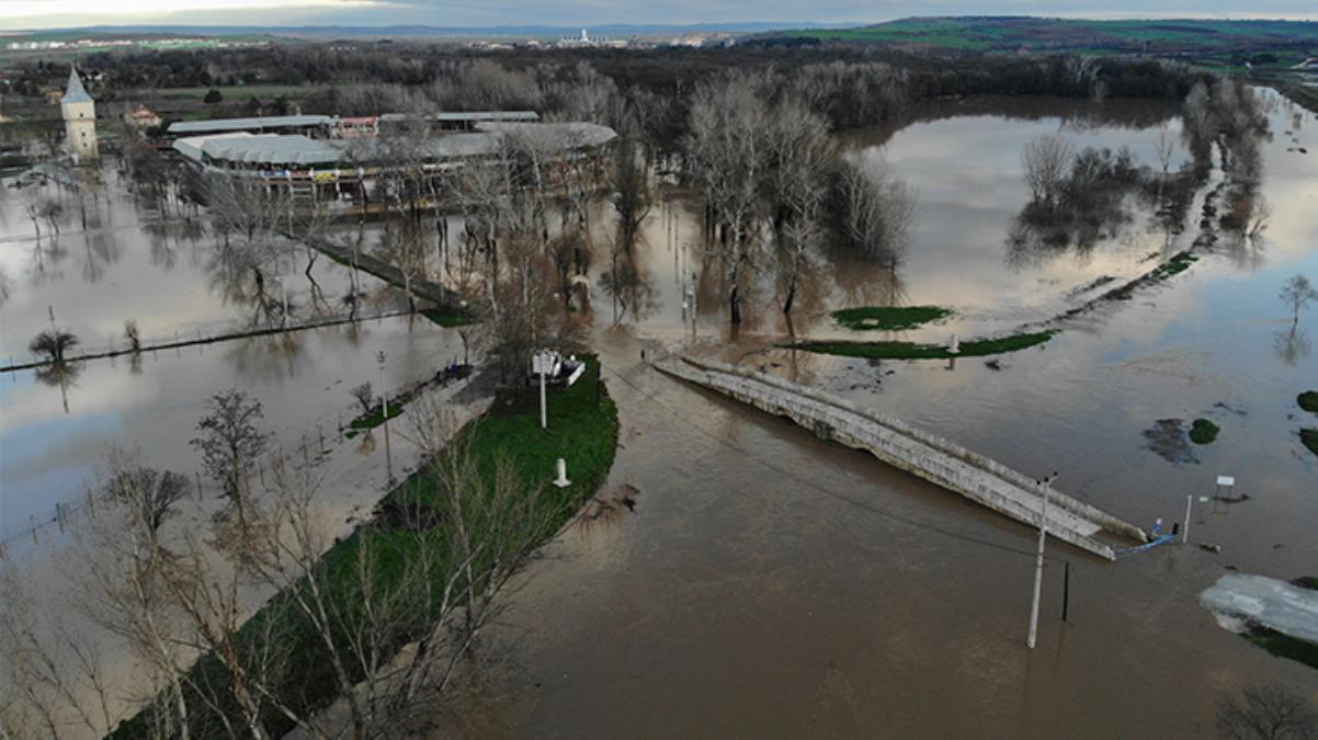 Tunca Nehri'nde kırmızı alarm! Sağanak yağışlar nedeniyle su debisi 20 kat arttı