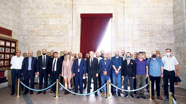 Türkiye Foto Muhabirleri Derneği yönetimi güven tazeledi