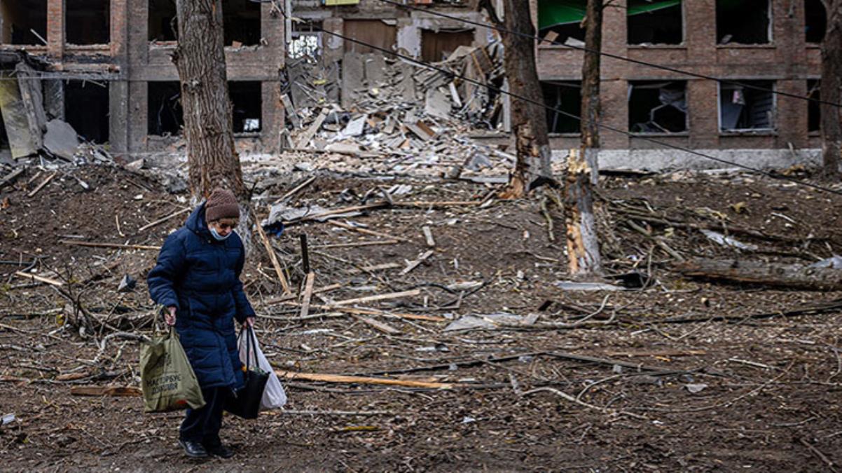 Ukraynalı siviller başkentten özgürce ayrılabilir
