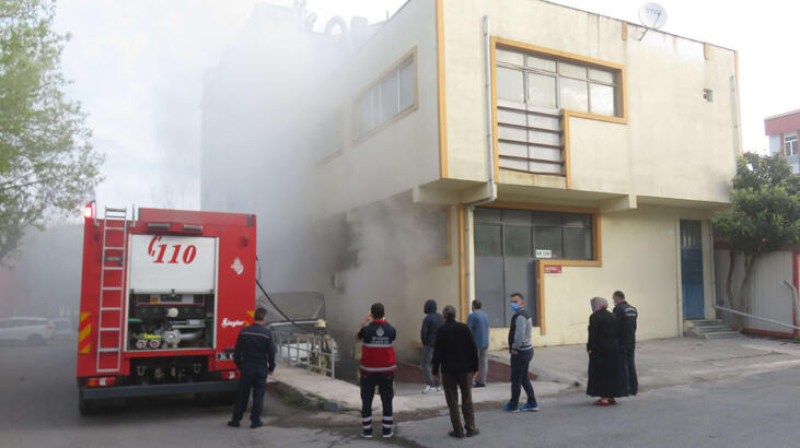 Ümraniye'de mobilya atölyesinde yangın