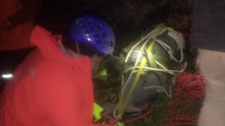 Uşak'ta kayalıklardan düşen genç hayatını kaybetti