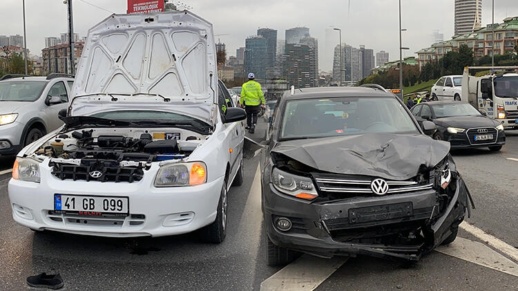 Üsküdar D-100 karayolu mevkiinde kaza! Yaralılar var