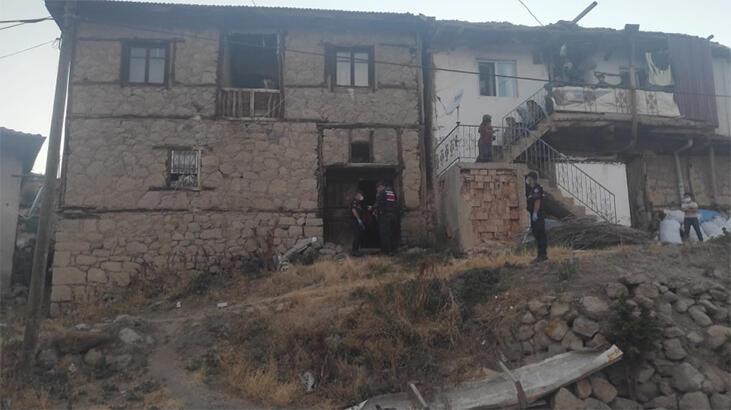 Vahşet! Eşini ve iki yaşındaki çocuğunu öldürdü