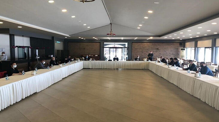 Vakaların en çok arttığı illerden Çanakkale'de, koronavirüs tedbirleri görüşüldü