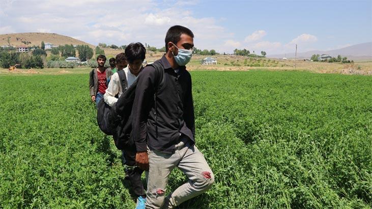 Van'da 25 kaçak göçmen yakalandı, 6 organizatör tutuklandı