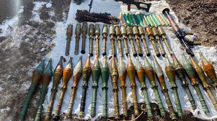 Van'da, PKK'ya ait silah ve mühimmat ele geçirildi!