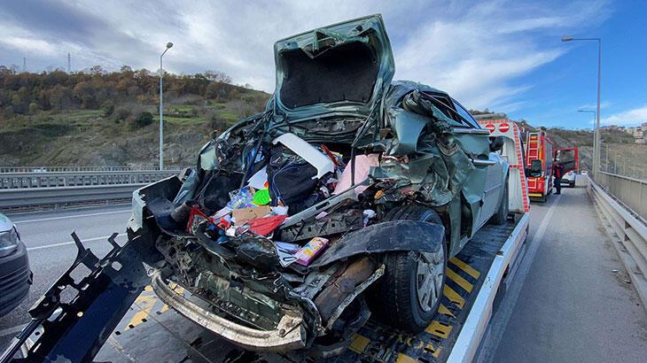 Viyadükte yakıtı biten otomobile tanker çarptı! 1 ölü, 2'si çocuk 3 yaralı