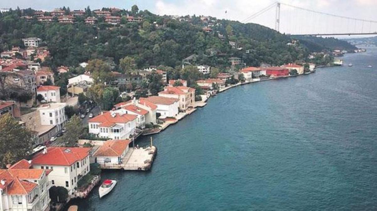 Yalı sahipleri 11 ilde yıkıma neden olan depremler sonrası Boğaz'dan ayrılıyor