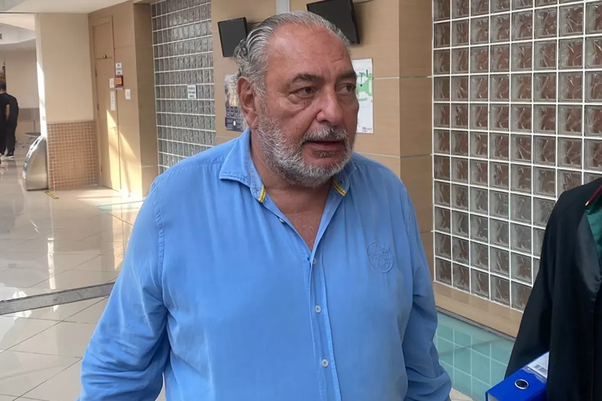 Yalıda çalışan hizmetçi Reha Muhtar'ı soyup soğana çevirdi