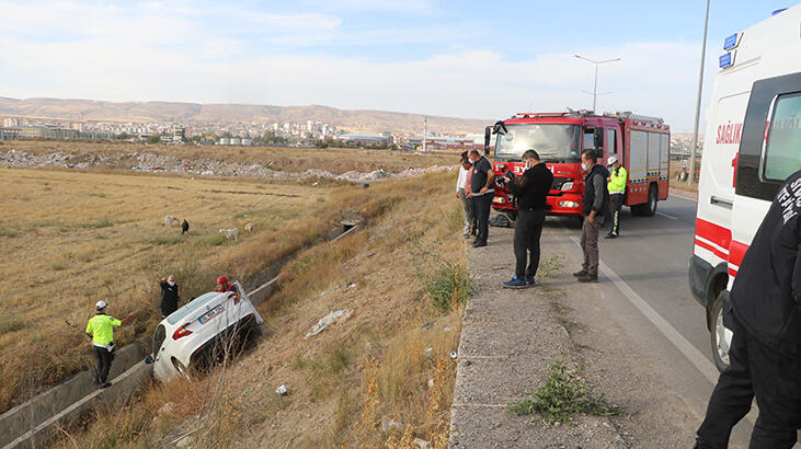 Yaralı sürücünün yardımına vatandaş yetişti