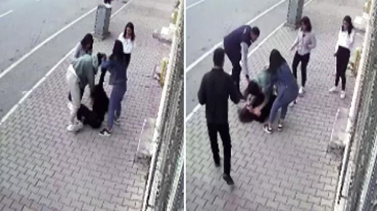 Yerlerde sürüklendiler, kimse de ayıramadı! Kızların tekme tokat kavgası kamerada