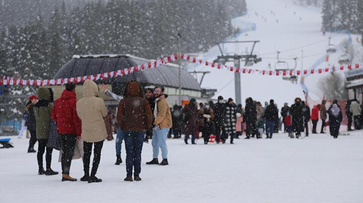 Yılın ilk gününde Ilgaz Dağı'na akın ettiler!