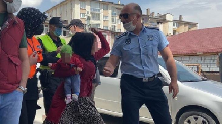 Zabıtaya yakalanan dilenci paraları etrafa saçtı