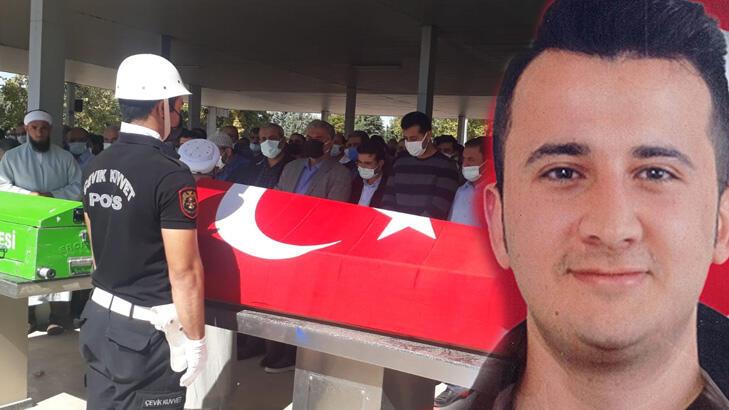 Zincirleme kazada ölen polis memuru ve babası, toprağa verildi